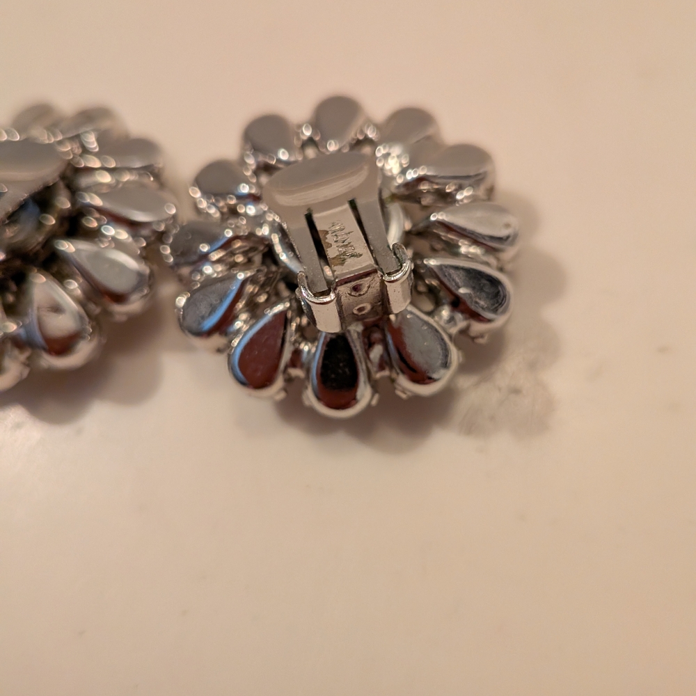 MID CENTURY Elegant Clip on Rhinestone Earrings or Shoe Clips - Picture 4 of 4